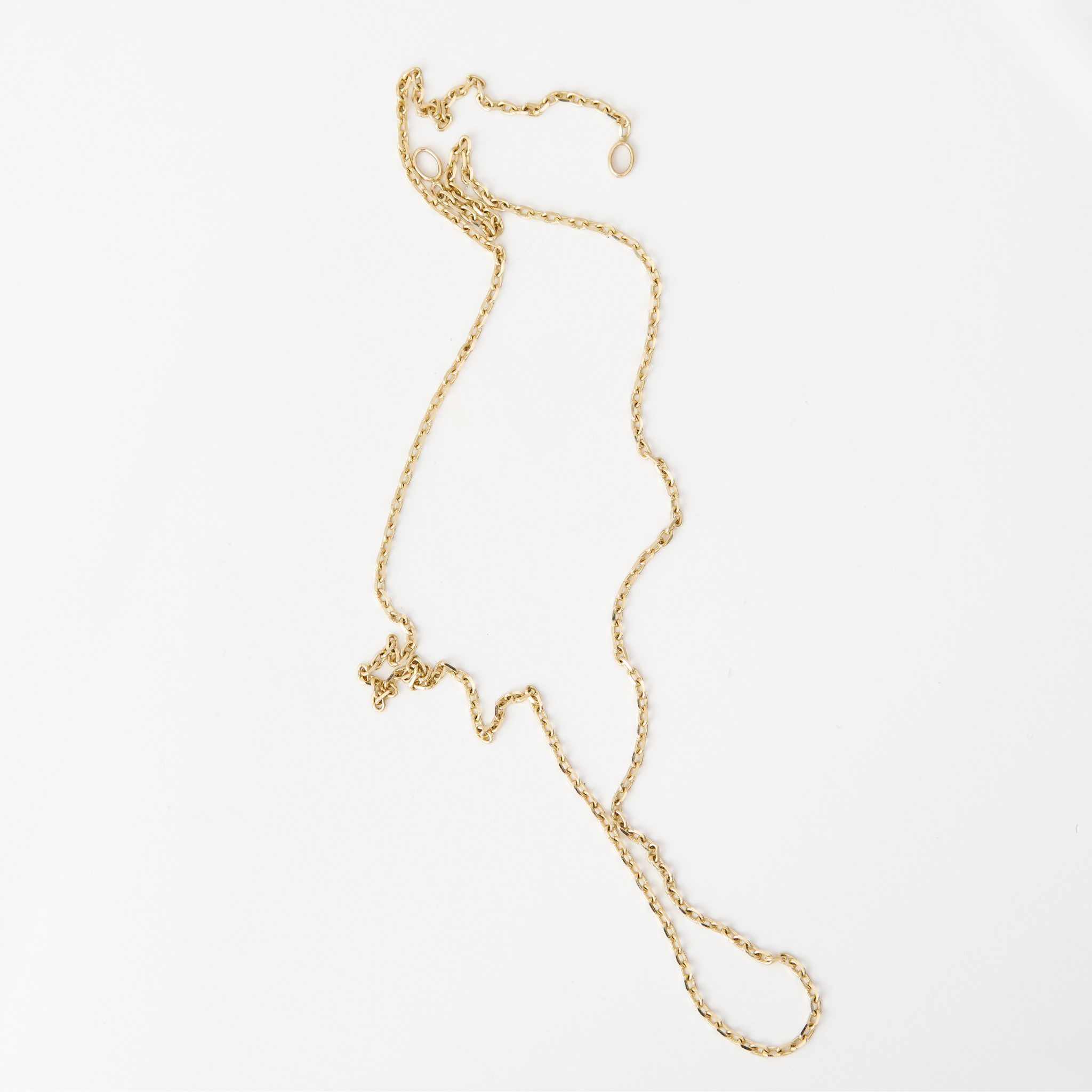 14k yellow gold open belcher chain, 18 inches in length.