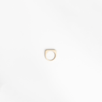 The Golden Bar Ring – an everyday staple by Zaerine Fine Jewelry. Solid gold ring, made to last. 